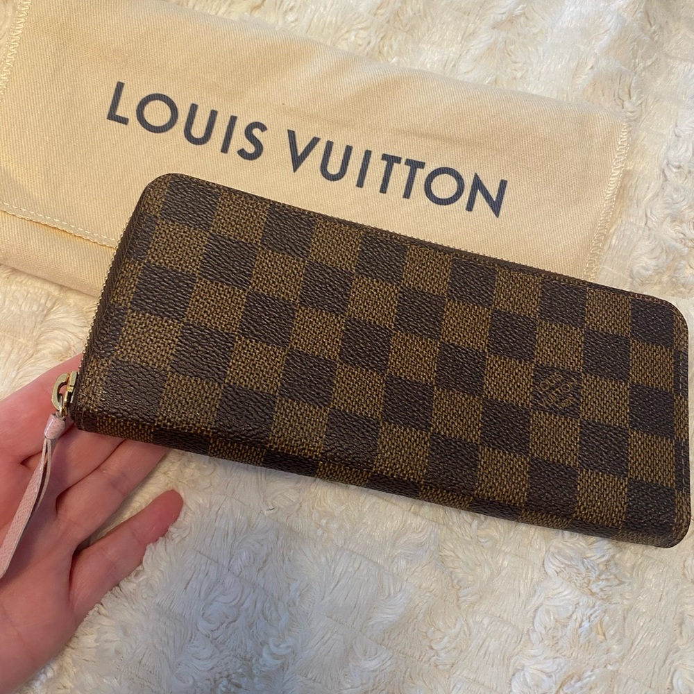 Louis Vuitton Damier Ebene Clemence Wallet Rose Ballerine interior